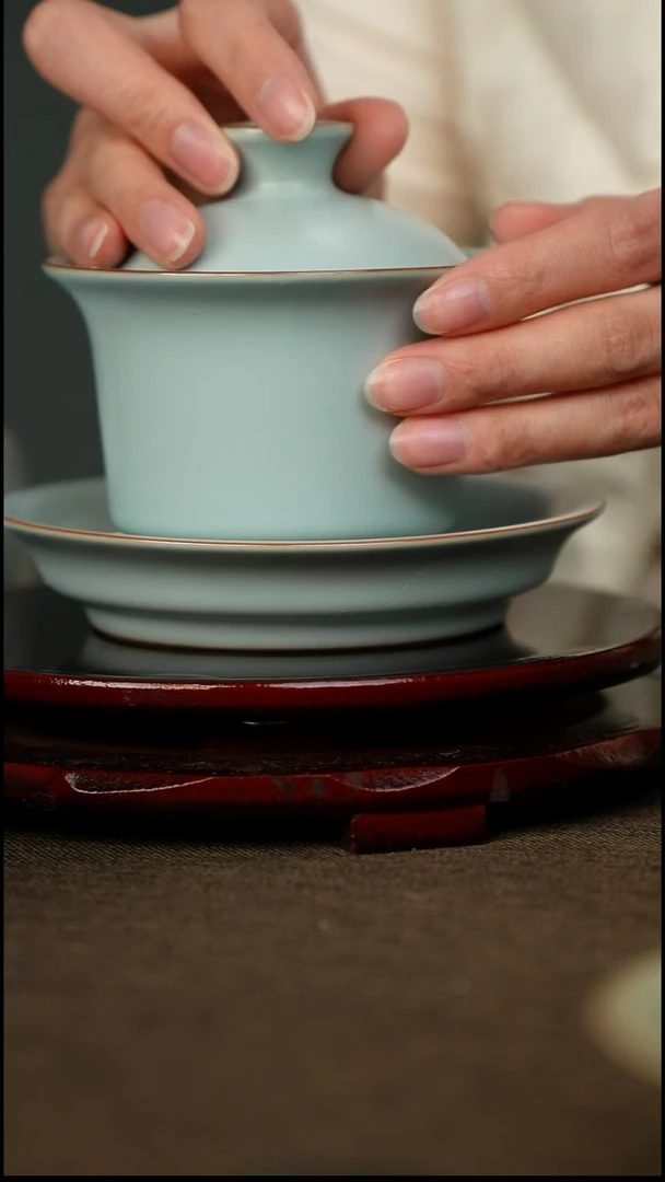 微微瑕 三才盖碗 无底款