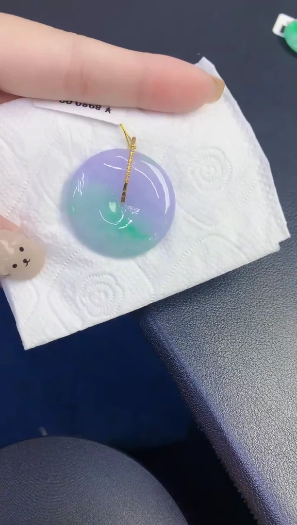 颈饰18K金镶嵌翡翠缅甸天然翡翠A货