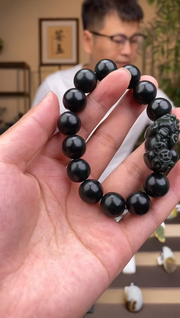 和田玉未镶嵌吊坠(不含链)1