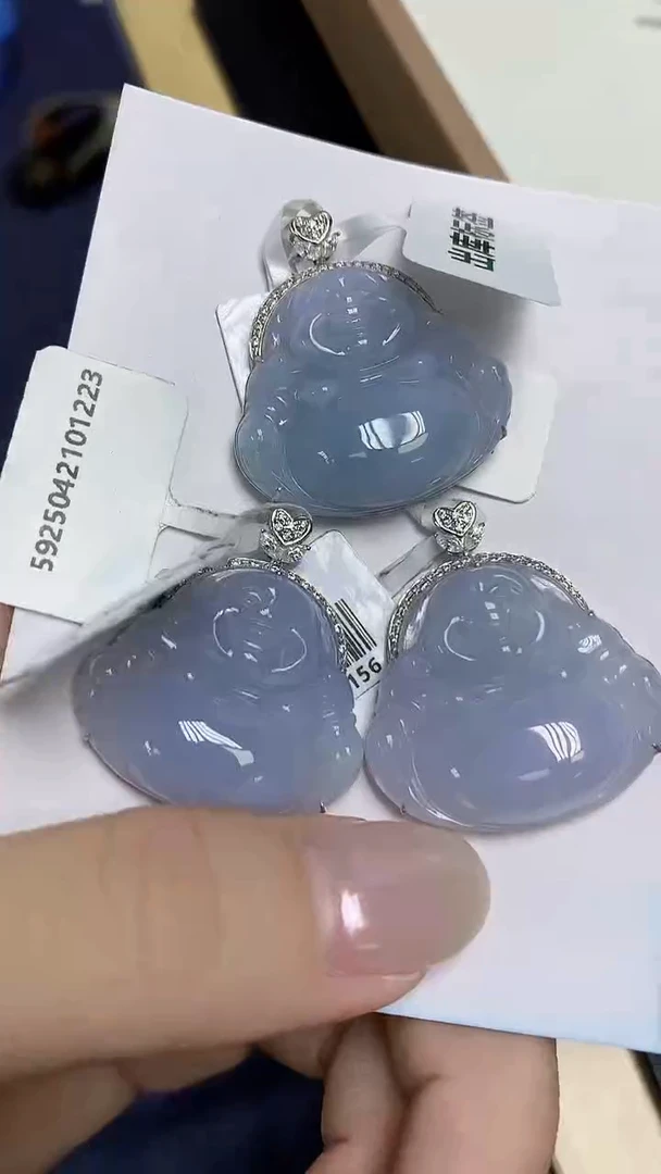 翡翠18K金镶嵌颈饰天然缅甸翡翠A货多样性发其一