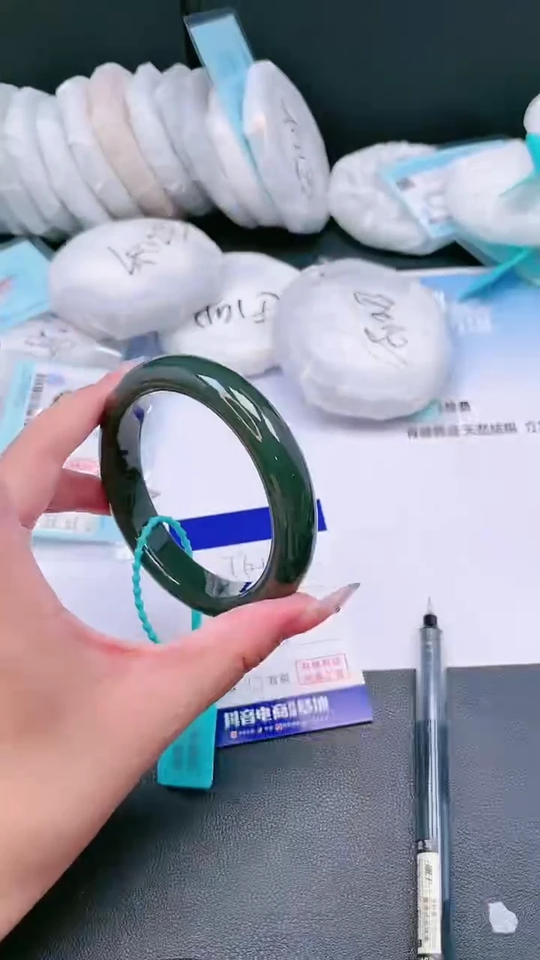 未镶嵌手镯和田玉14T61-60