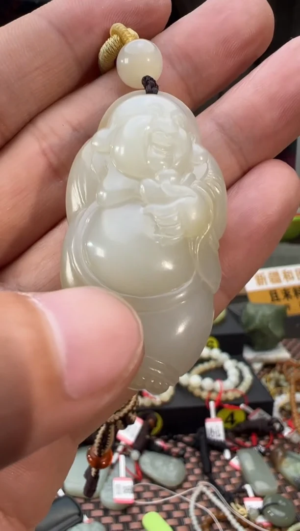 吊坠(赠链)未镶嵌和田玉迪克兰佛公吊坠