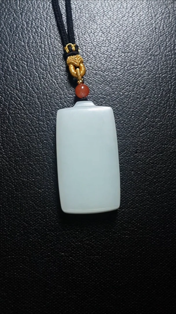 颈饰未镶嵌和田玉无事牌