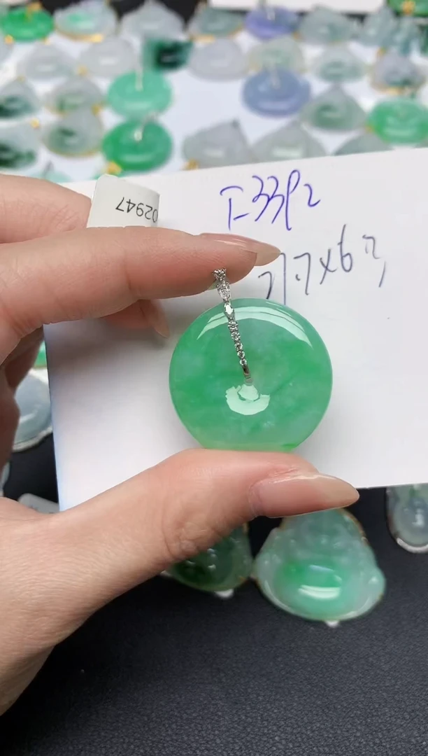 颈饰18K金镶嵌翡翠天然缅甸A货翡翠百元以上9元证书费自理