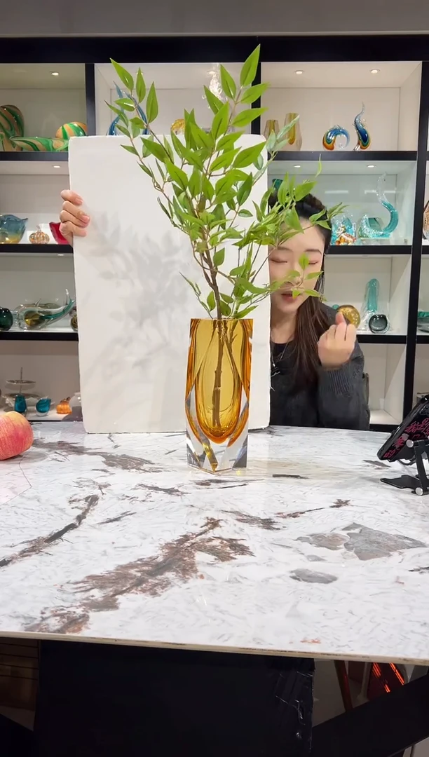 琥珀色切面花瓶 现货