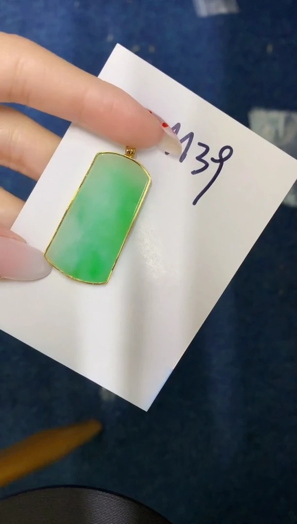 【闪购商品】翡翠颈饰18K金镶嵌00000000000