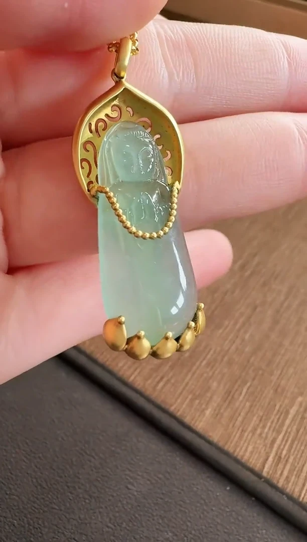 翡翠18K金镶嵌吊坠(不含链)吊坠