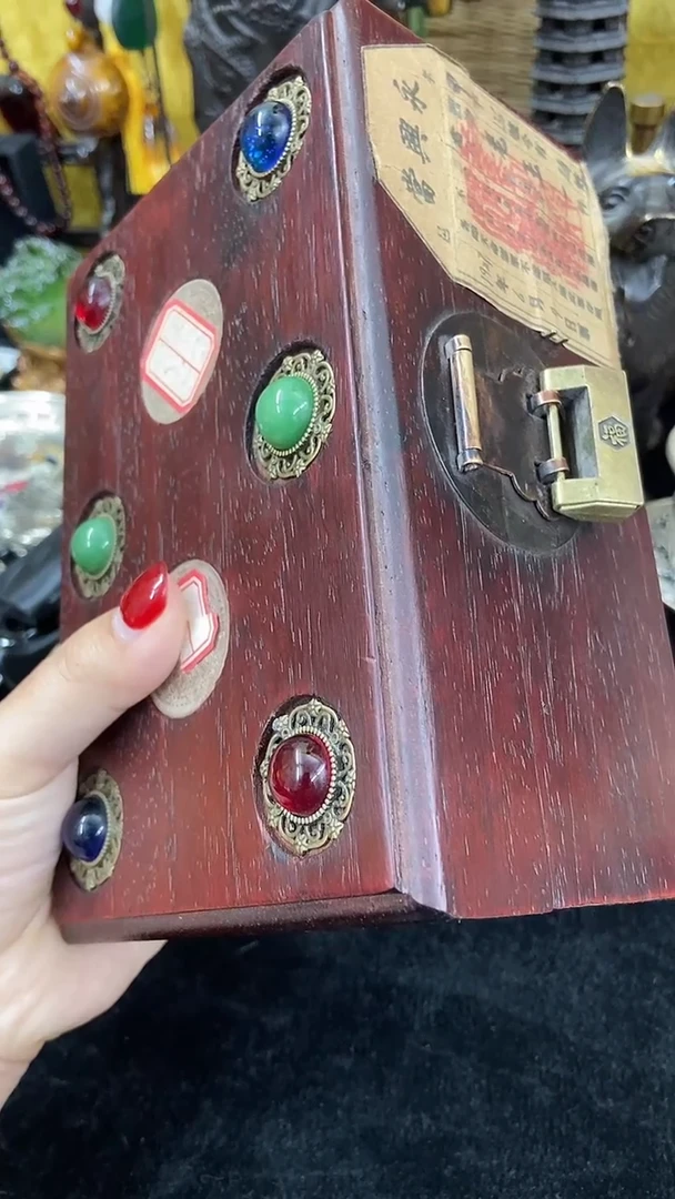 花梨木类家具绿色双大头木盒子