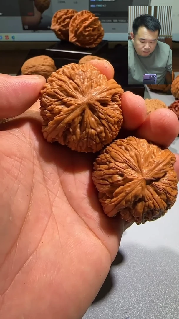 文玩核桃吊坠龙*蛟龙42