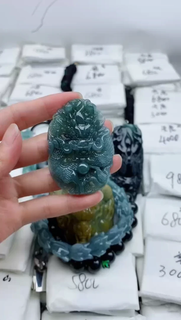 颈饰未镶嵌翡翠8