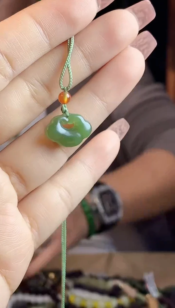 【闪购商品】和田玉挂件未镶嵌多样性发货拍一发一