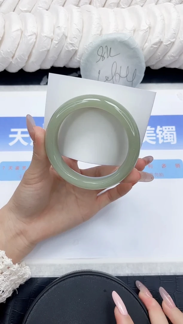 未镶嵌手镯石英质玉160-57.8