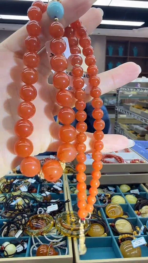 颈饰未镶嵌南红玛瑙284秒拍号 假一罚三