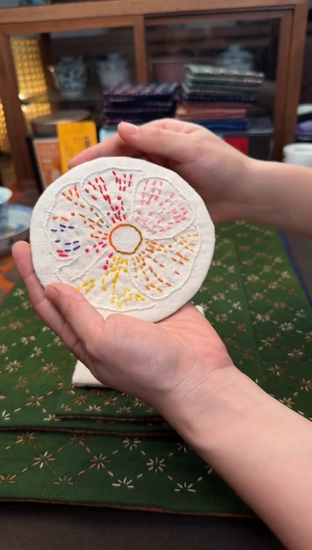 织绣Cici手作老布柿染杯垫-097
