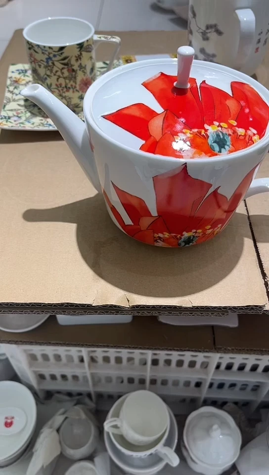 骨瓷隆达骨瓷茶壶1个