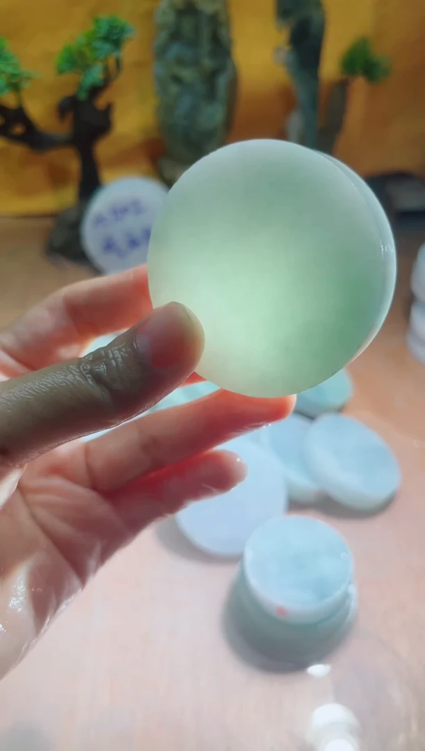 未镶嵌挂件翡翠A货砚曹573