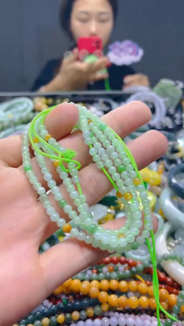 颈饰未镶嵌翡翠3MM/C/翡翠A货，一件也是批发价