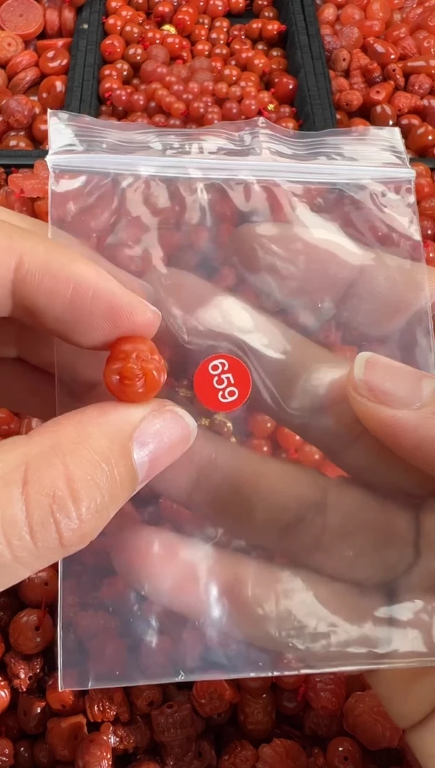 【闪购商品】南红玛瑙颈饰未镶嵌1