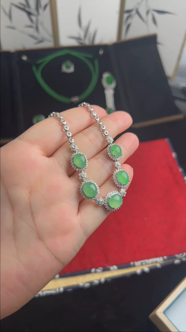 18K金镶嵌手链翡翠WYD0611030