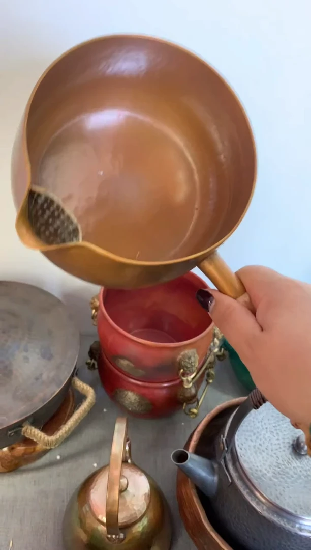 1.2紫铜包浆色木榴侧把罐