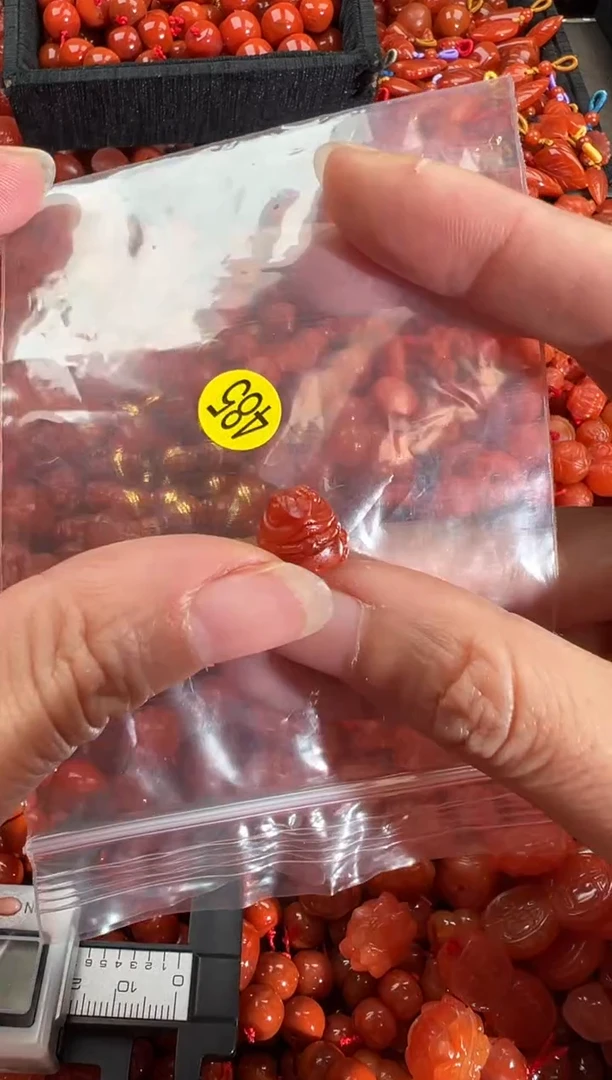【闪购商品】南红玛瑙颈饰未镶嵌1