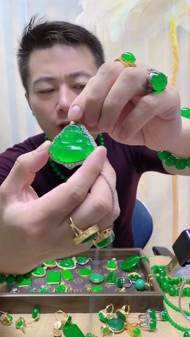 吊坠(赠链)银S925镶嵌翡翠翡翠吊坠