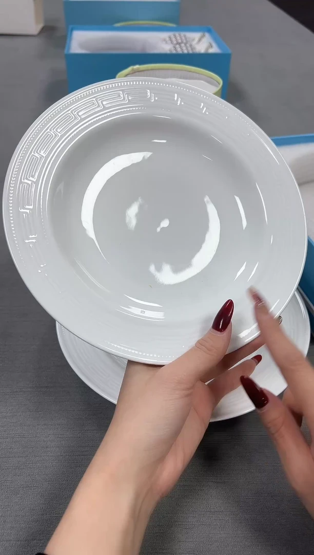 【闪购商品】瓷片新号开播不计成本欢迎点菜！