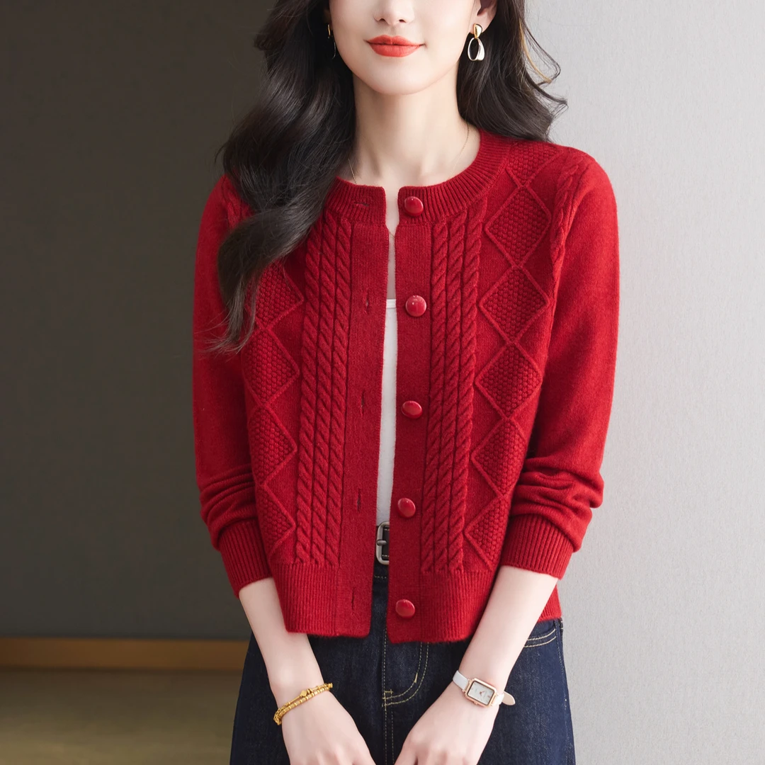 秋冬针织短款女宽松型常规袖遮肚子洋气衣时尚宽松圆领加厚开衫