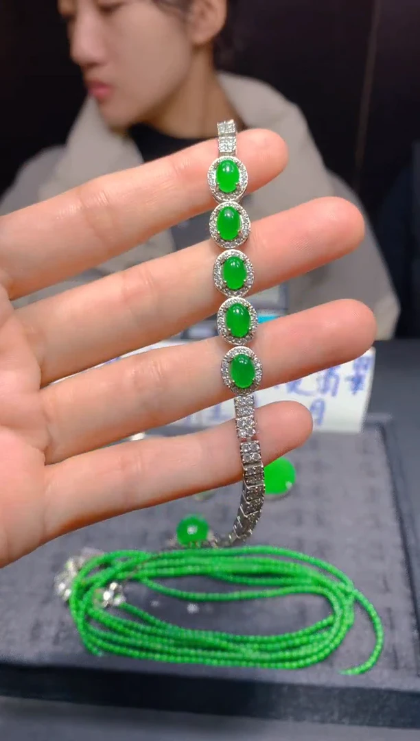 未镶嵌定制翡翠60多样性发货（发其一）