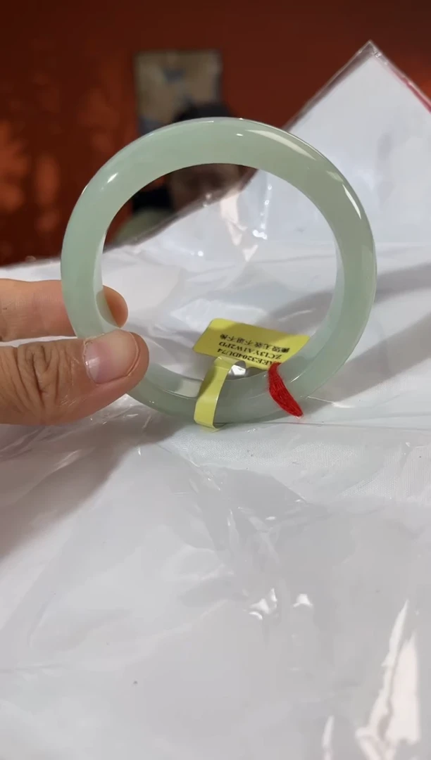 未镶嵌手镯翡翠        圈口57