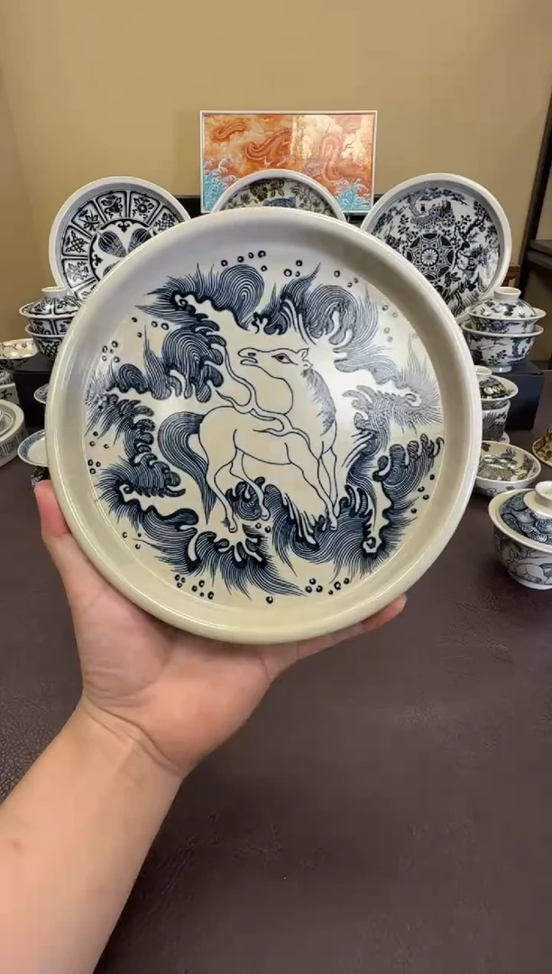 二号釉海浪天马纹壶承