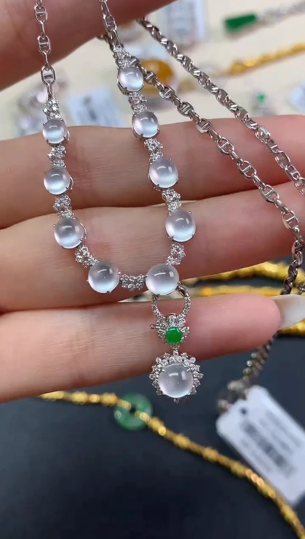 套链18K金镶嵌翡翠套链|13800多样性发其一