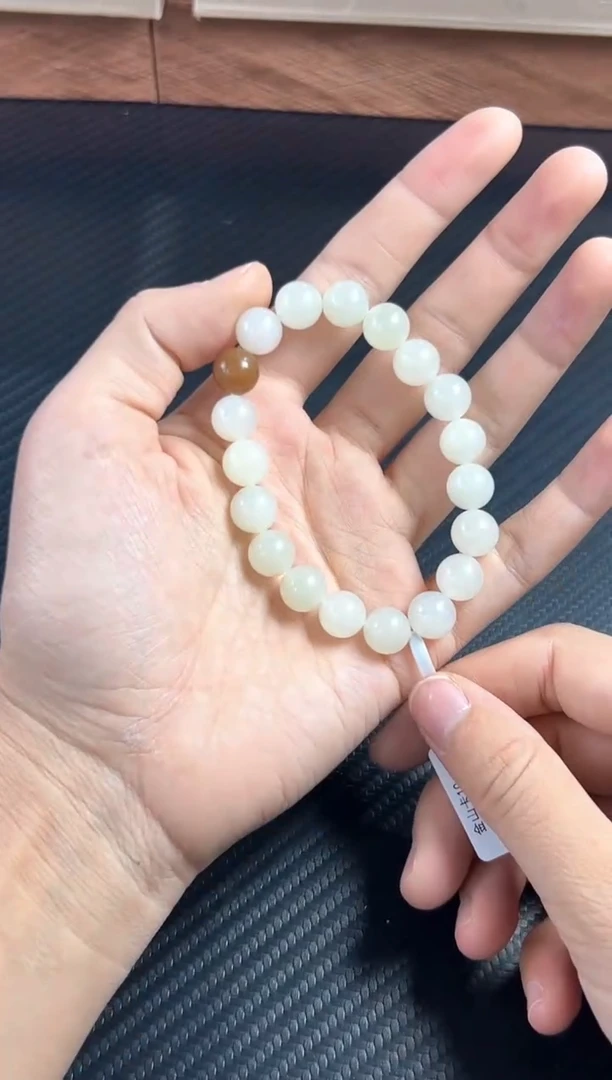 未镶嵌手串和田玉且末微色差金山卡10