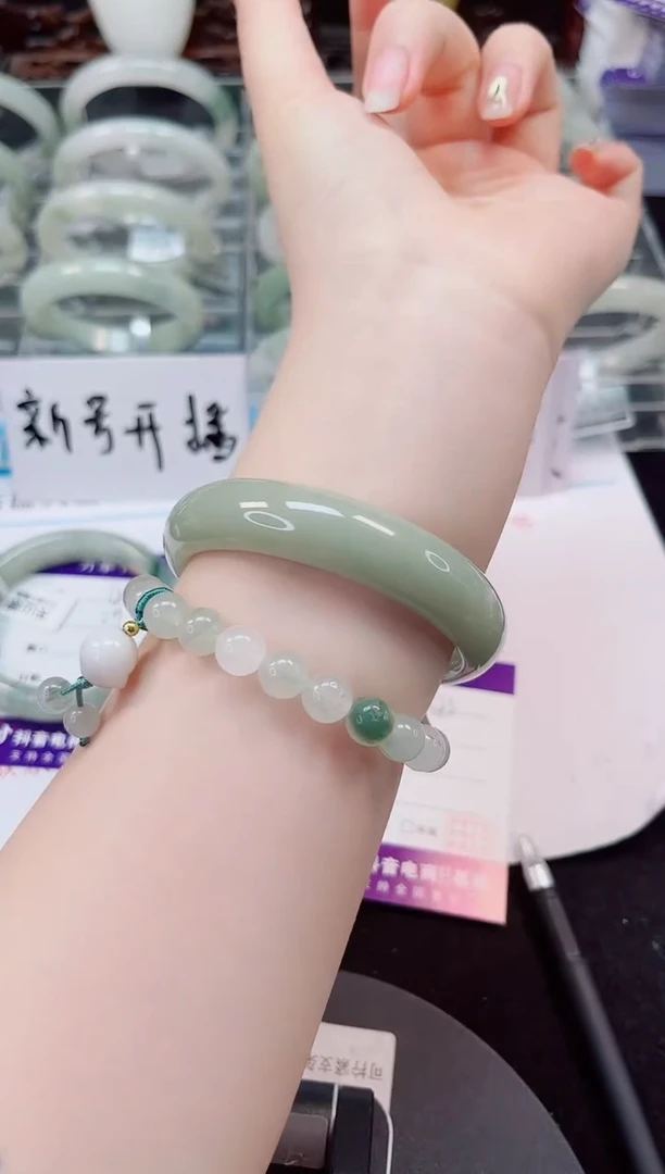 未镶嵌手镯石英质玉183-55/56