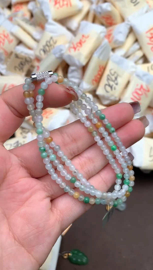 【闪购商品】翡翠颈饰未镶嵌—