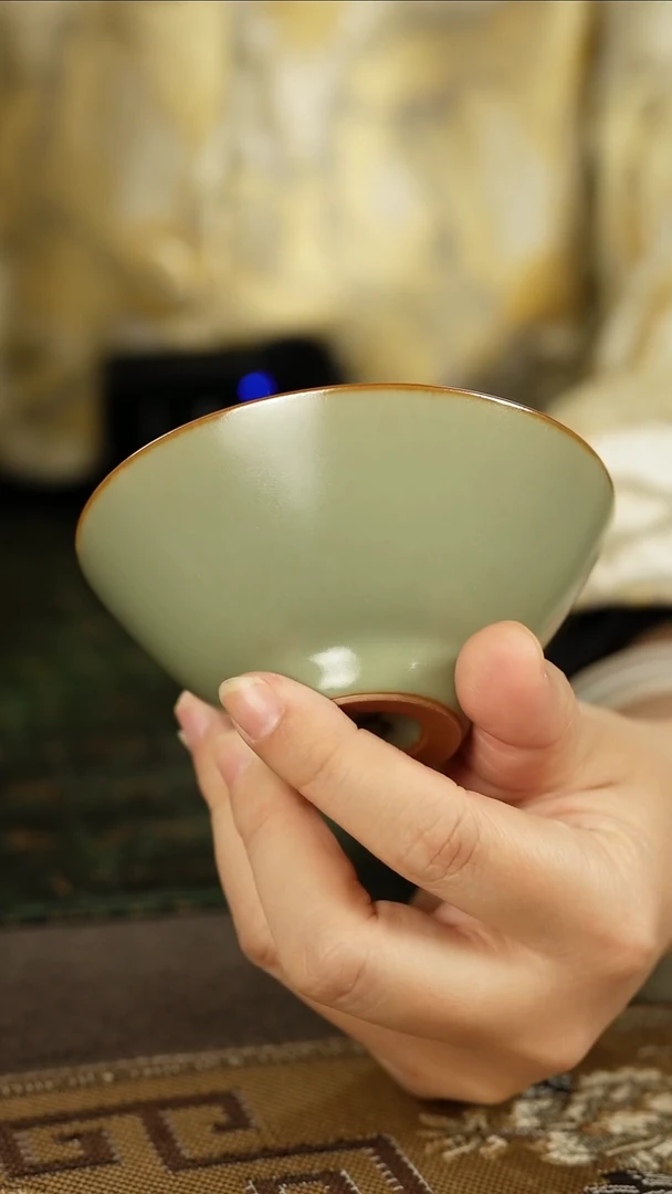 善窑厂汝窑粉青斗笠杯