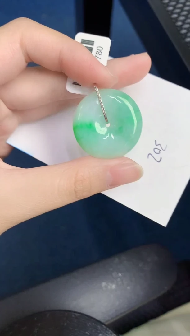 【闪购商品】翡翠颈饰18K金镶嵌0000000000