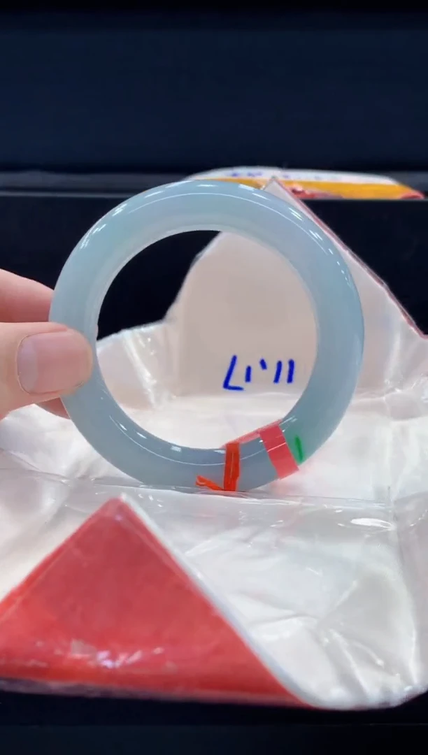 未镶嵌手镯翡翠翡翠手镯