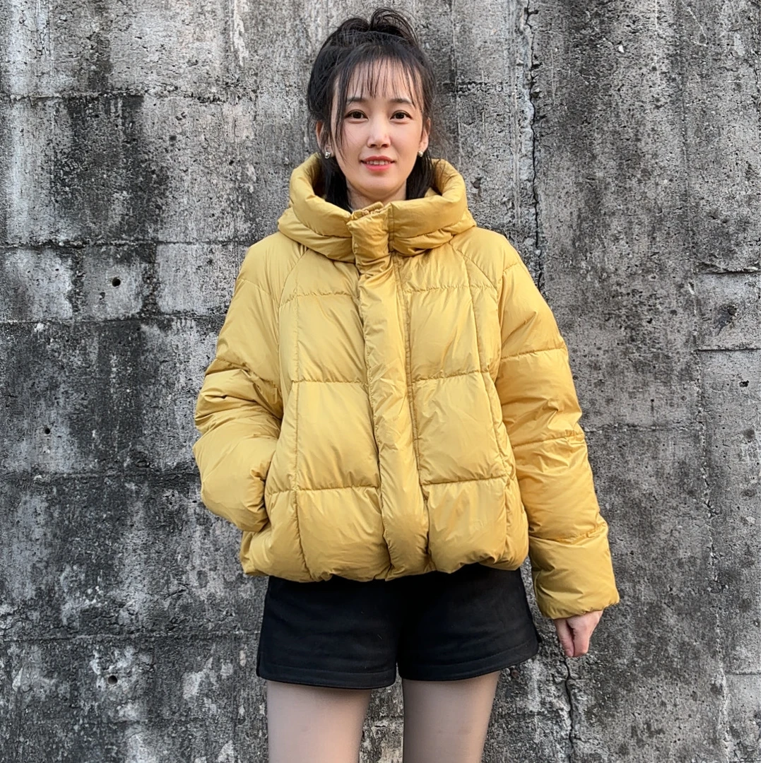 2025年新款白鹅绒连帽保暖短款女士冬季90鹅绒羽绒服百搭轻薄