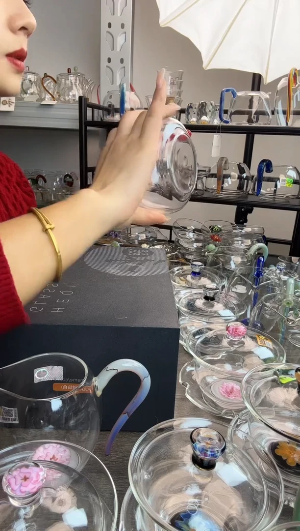手工艺品玻璃禾器 淡然红金 普通盒