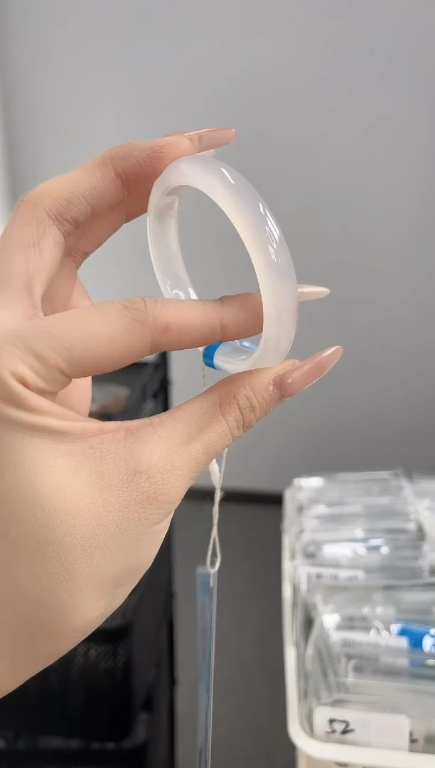 【闪购商品】玛瑙/玉髓手镯未镶嵌53-54圈