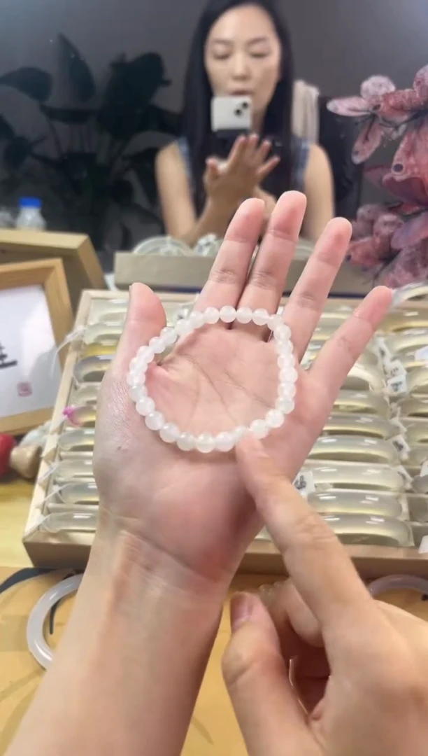 玛瑙/玉髓手镯未镶嵌天山翠手链珠子不保完美多样性发货