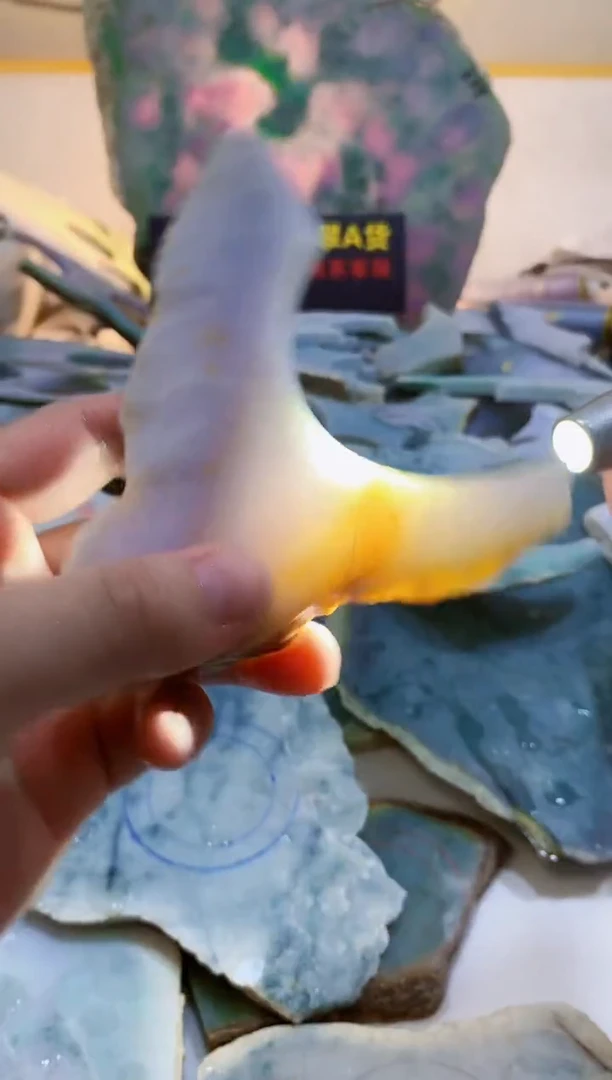 翡翠挂件未镶嵌0林0翡翠珠宝556