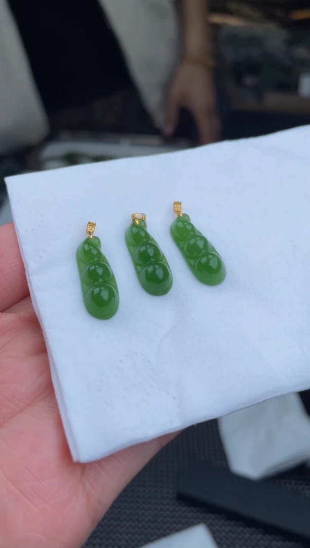 【闪购商品】定制和田玉18K金镶嵌天然和田玉多样性发其一