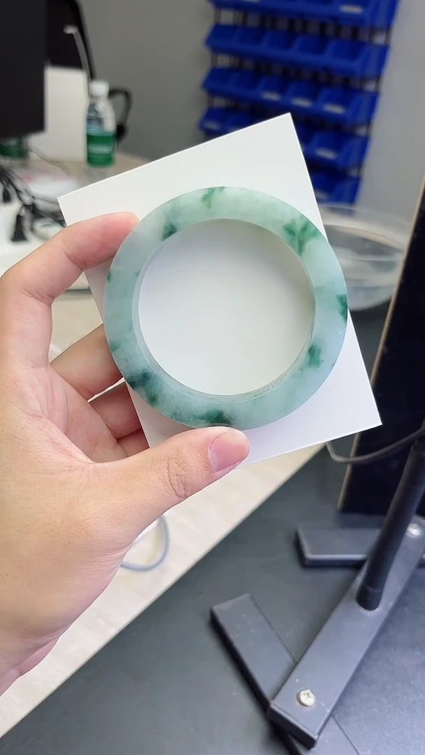 未镶嵌手镯定制翡翠凡*、定制