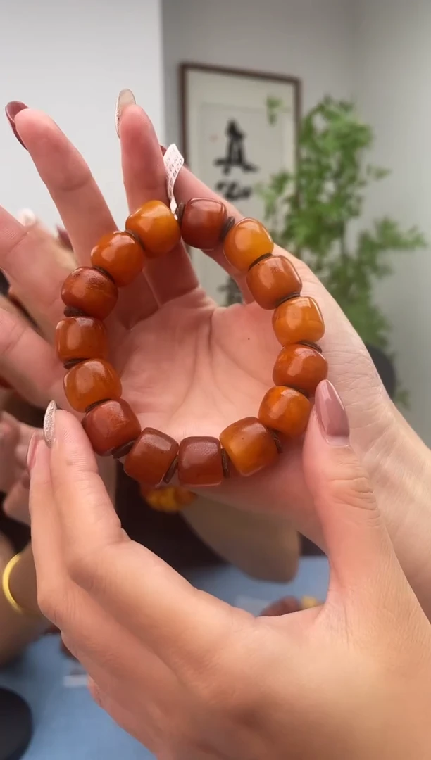 未镶嵌蜜蜡珠宝奇石假一罚十，031.微瑕多样性发其一