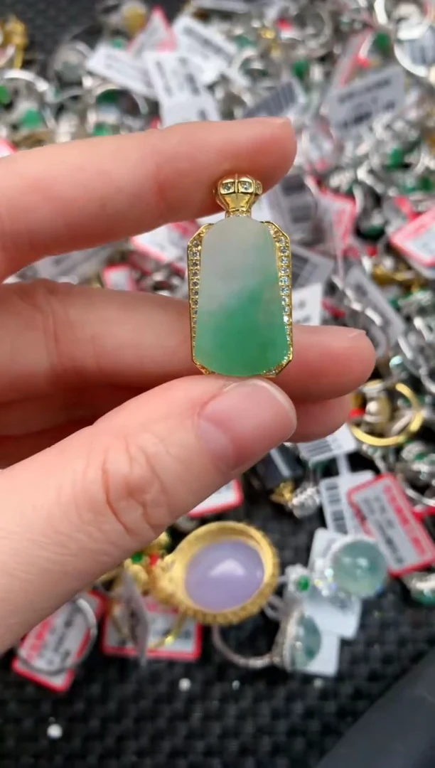 银S925镶嵌戒指翡翠777      2