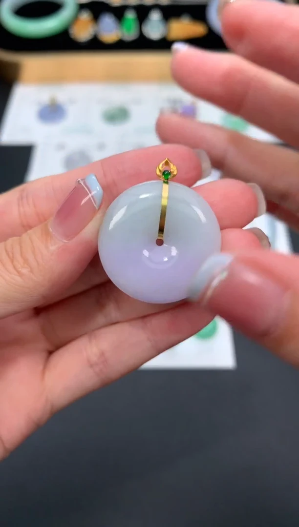 18K金镶嵌定制翡翠48小时鉴赏期 退货不扣服务费