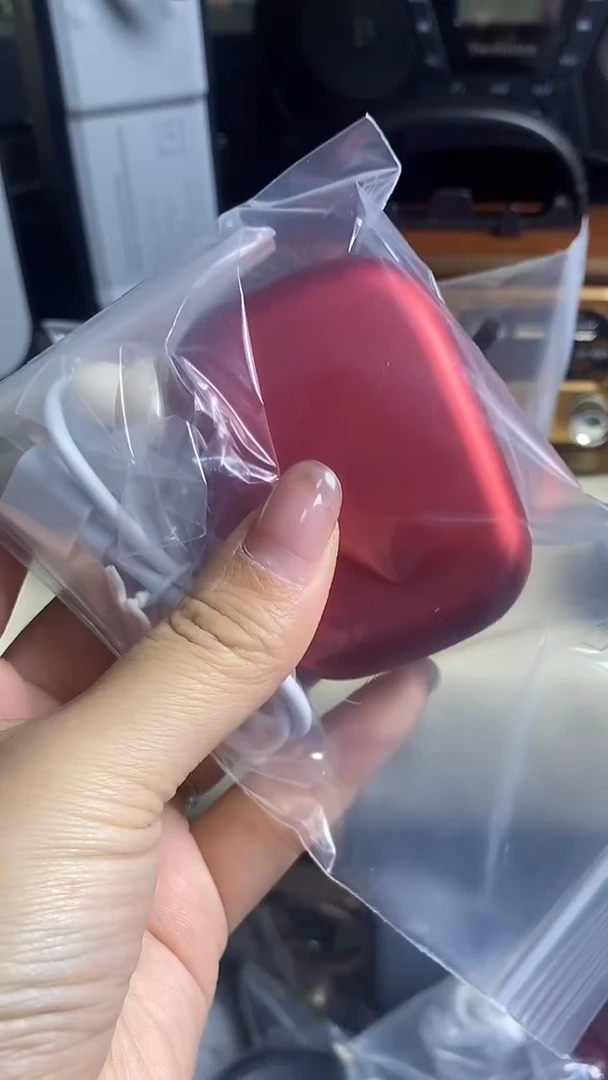 ?****ཉ红色方盒耳机