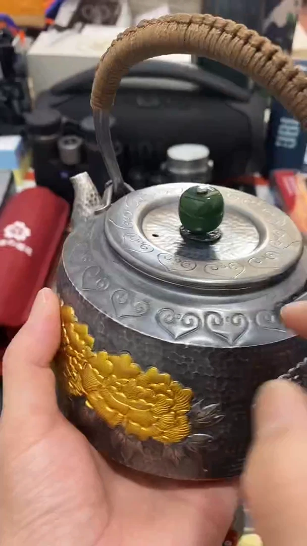瓷片闪购商品 如图所示